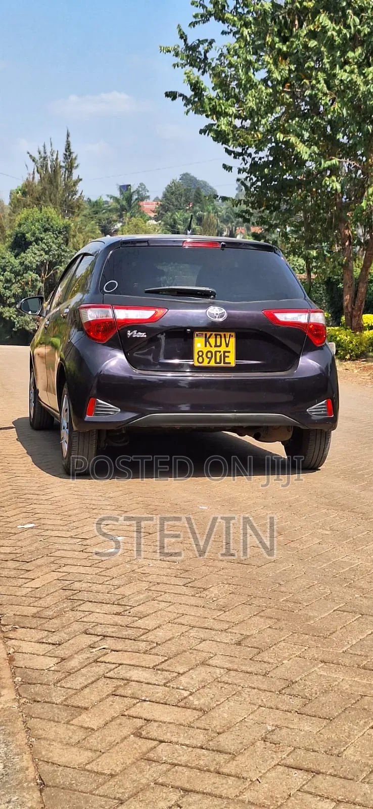 Toyota Vitz 2018 Black