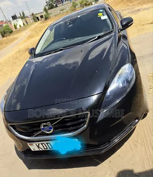 Volvo V40 2014 Black