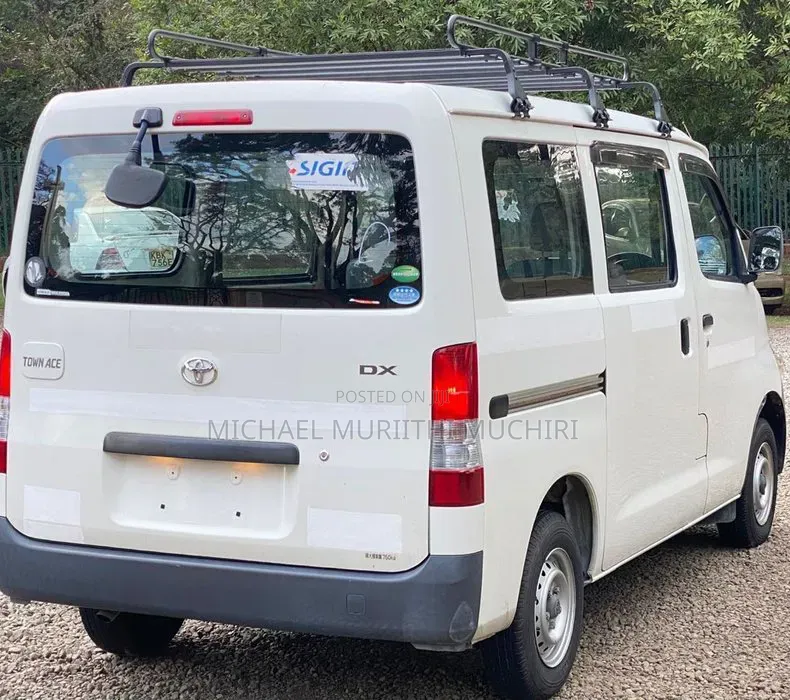 Toyota TownAce 2018 White
