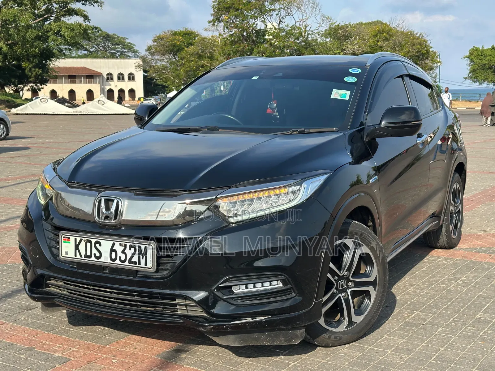 Honda Vezel 2018 Black