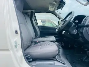 Toyota HiAce 2020 White