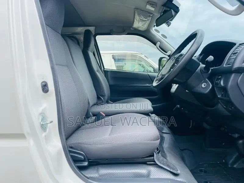 Toyota HiAce 2020 White