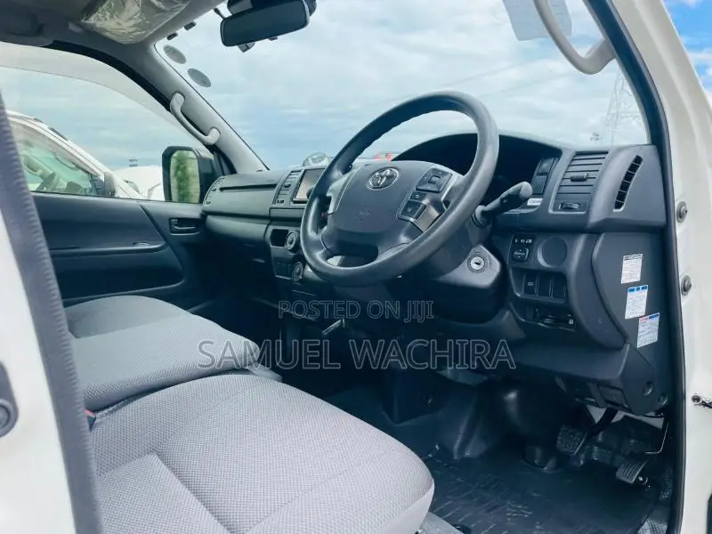 Toyota HiAce 2020 White