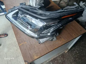 Lexus Lx 570 Headlight