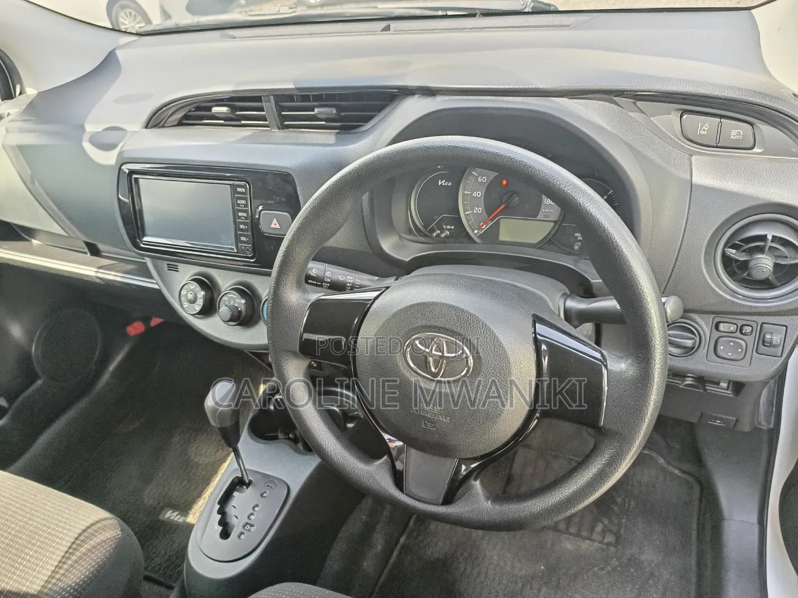 Toyota Vitz 2019 Pearl