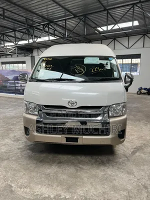 Toyota HiAce 2018 White