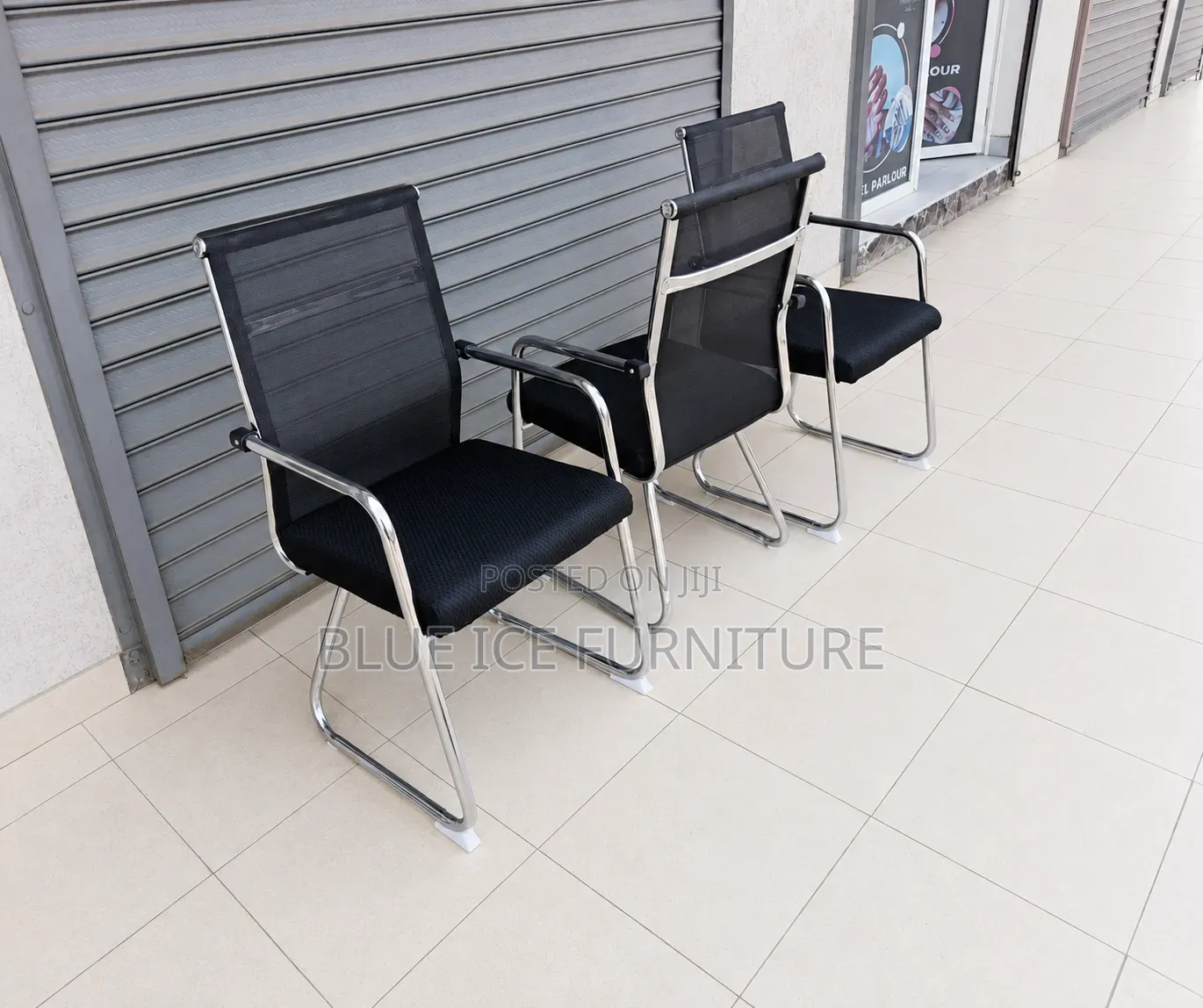 Modern Mesh Guest Seat