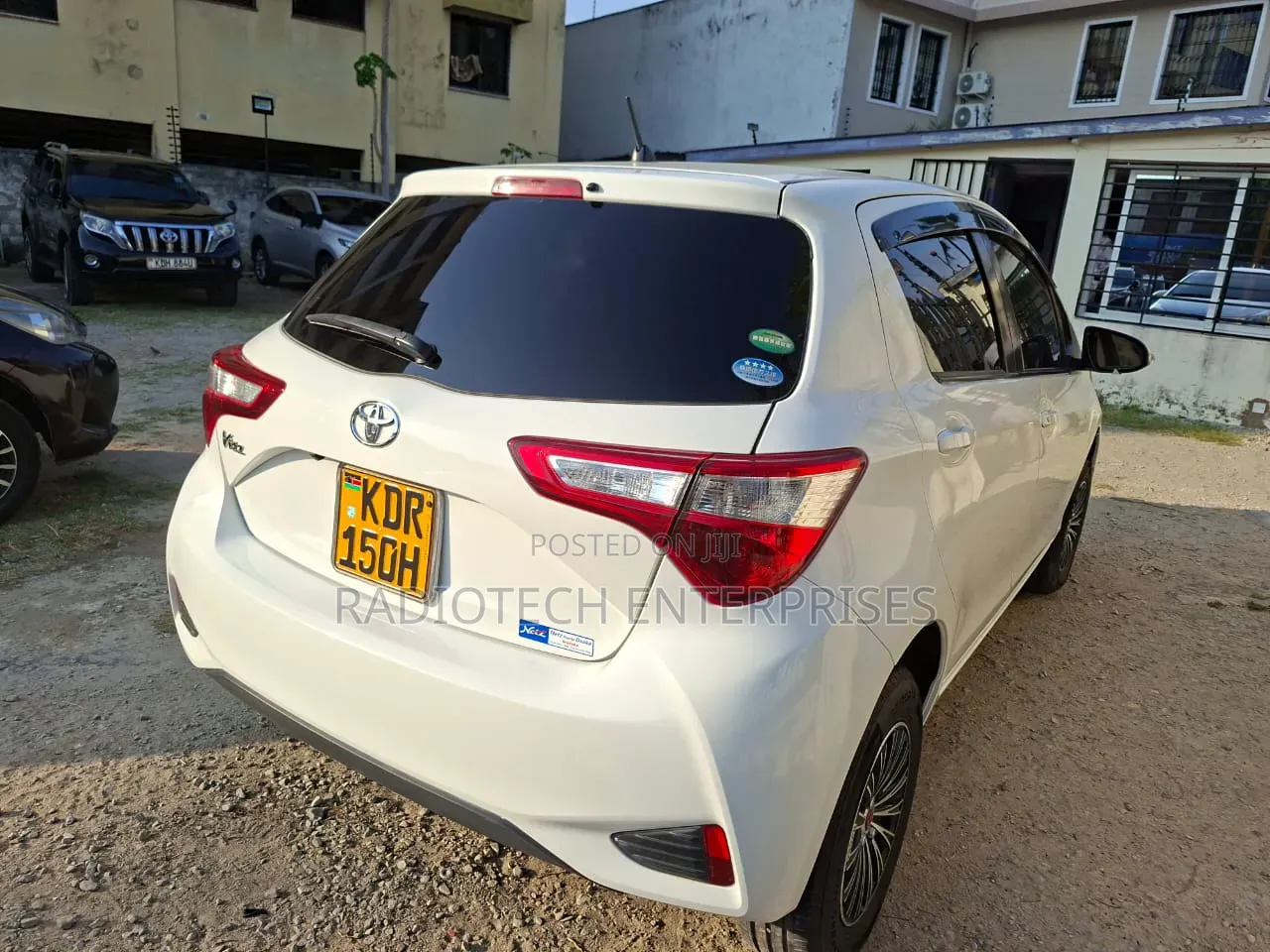 Toyota Vitz 2017 White