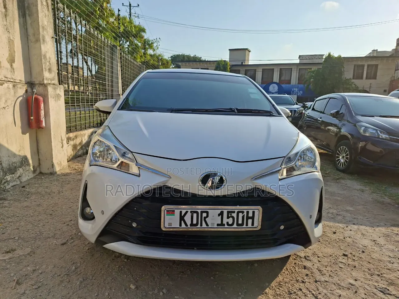 Toyota Vitz 2017 White