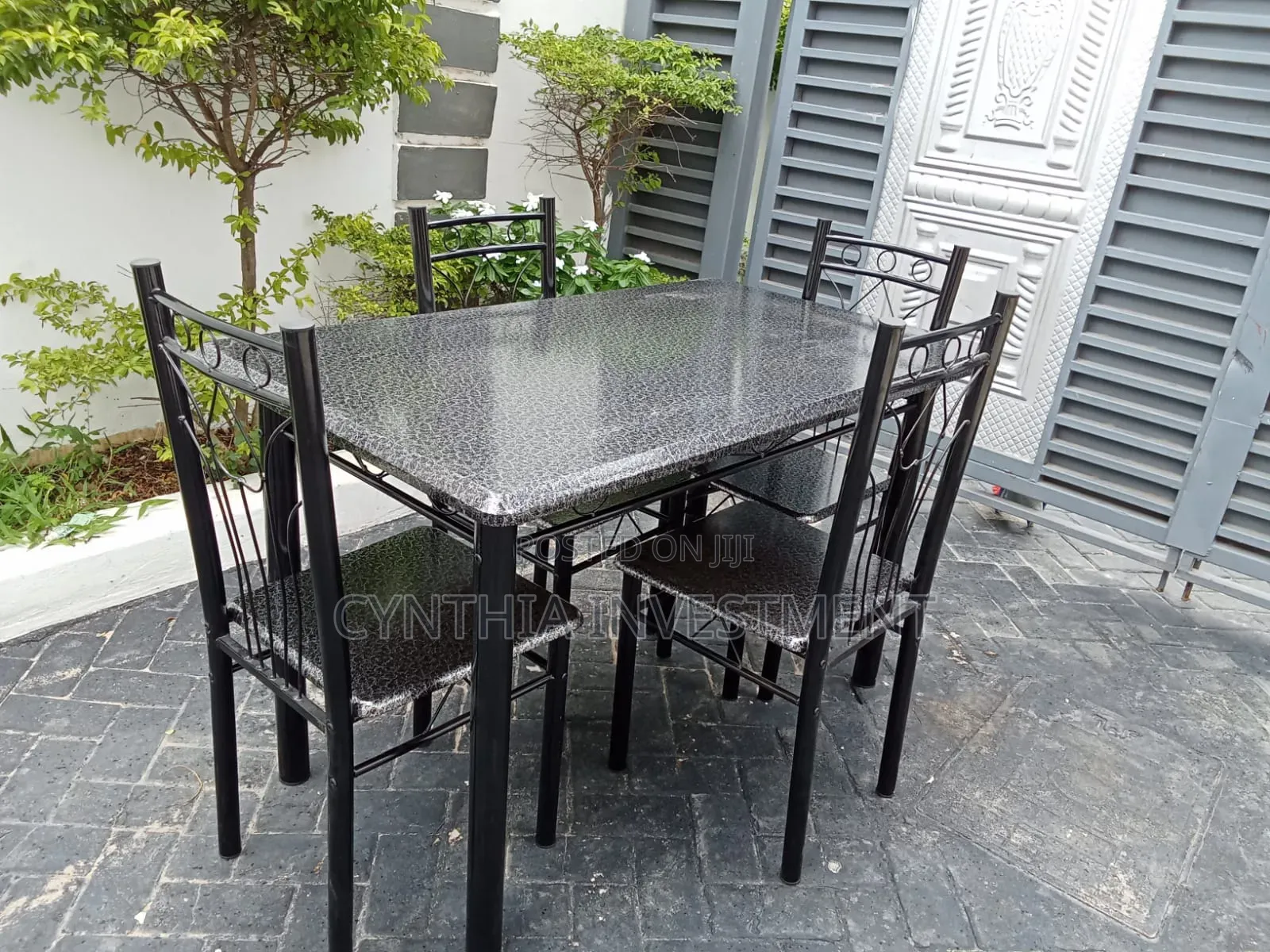 Dining Table Modern