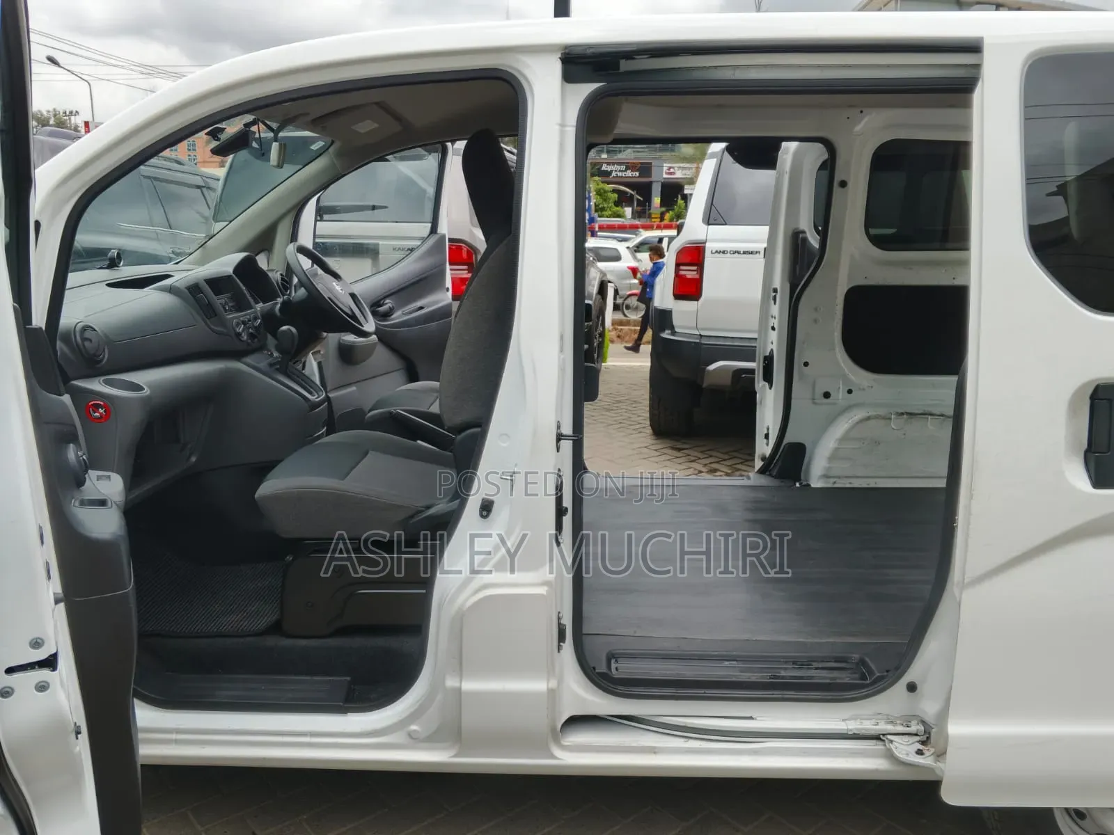 Nissan NV200 2019 White