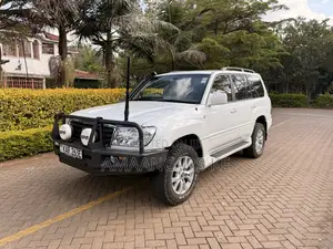 Toyota Land Cruiser HDJ 100 2002 White