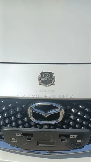Mazda 2 2019 White
