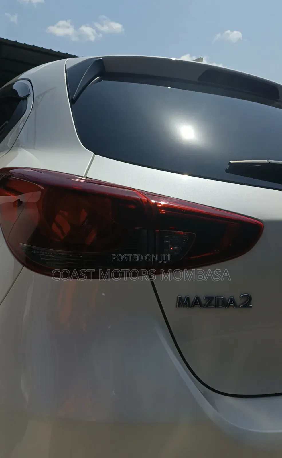 Mazda 2 2019 White
