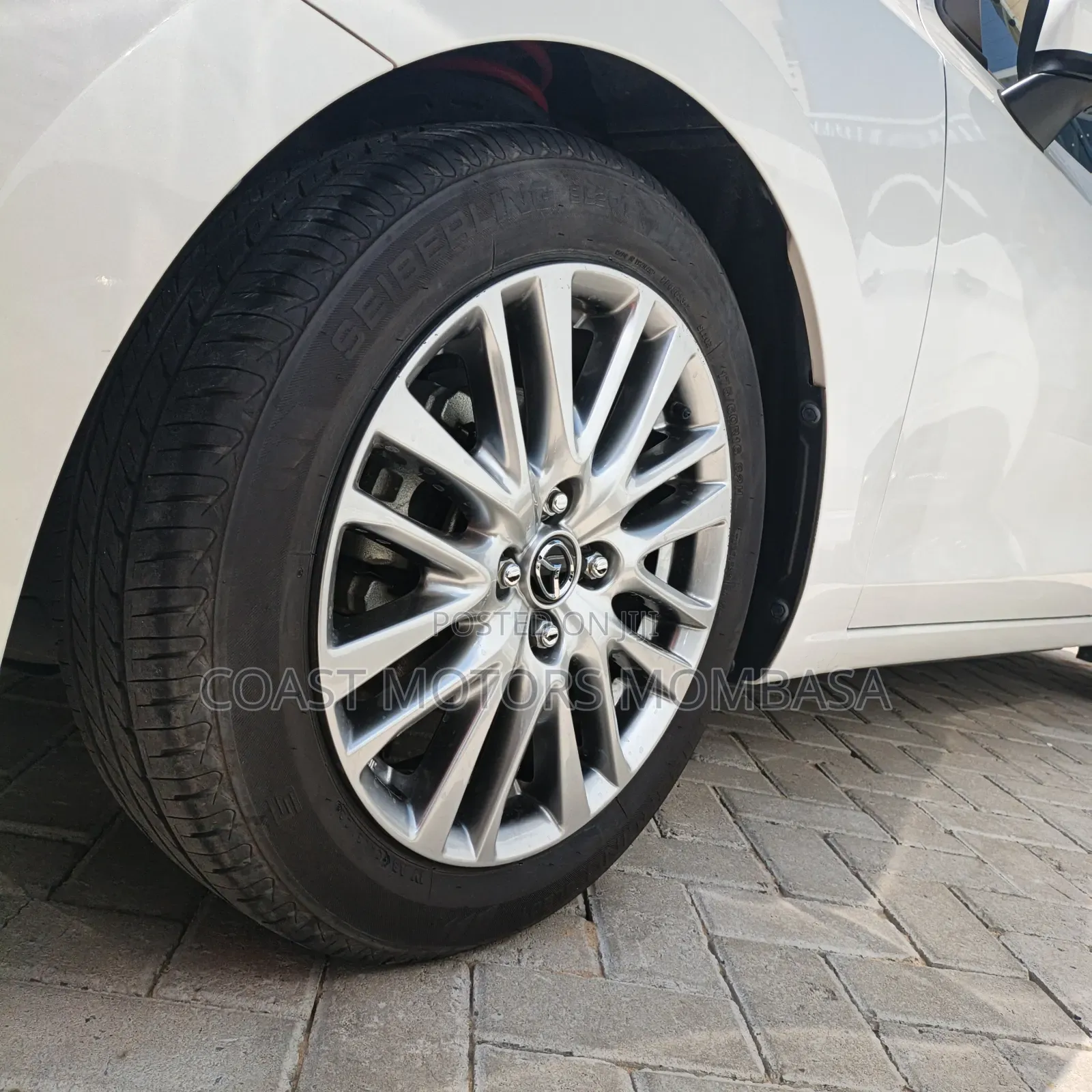 Mazda 2 2019 White