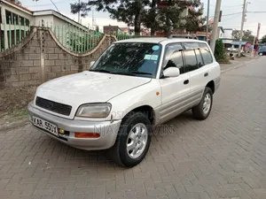 Toyota RAV4 Automatic 2000 Pearl