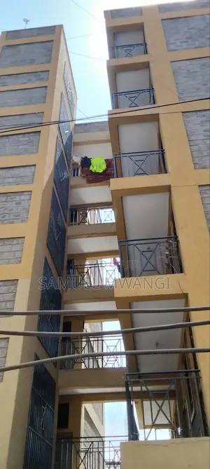 1bdrm Block of Flats in City Cabanas for sale