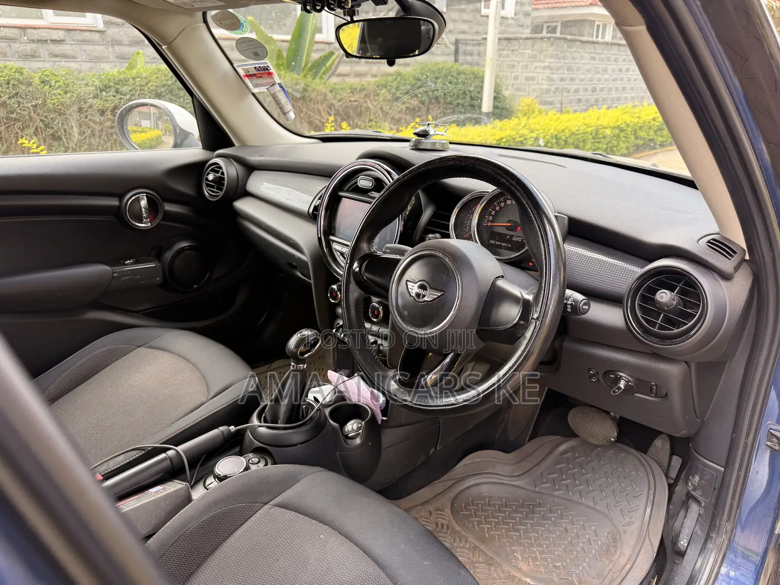 Mini Cooper 2017 Blue