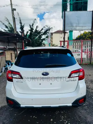 Subaru Outback 2018 White