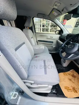 Daihatsu Boon 2018 Silver