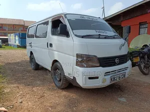 Nissan Caravan (Urvan) 2002 White