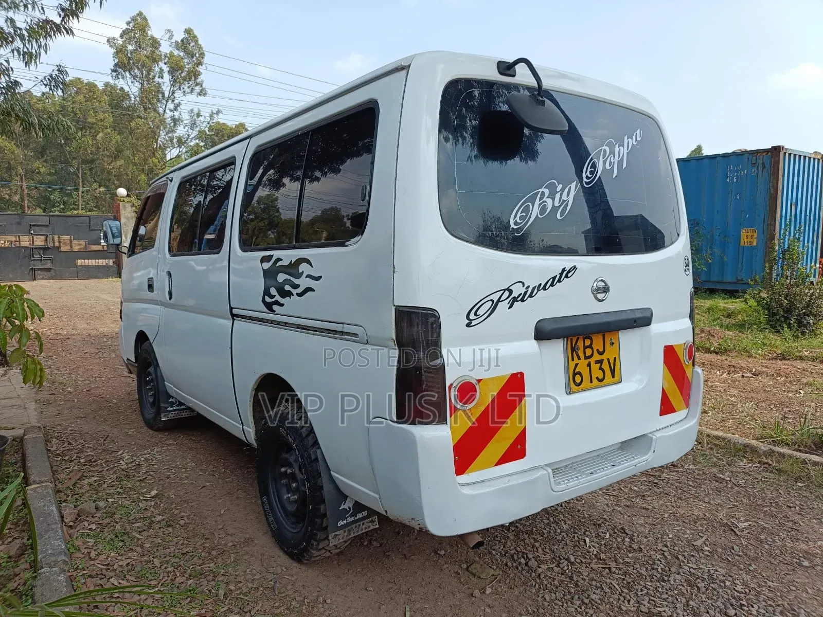 Nissan Caravan (Urvan) 2002 White
