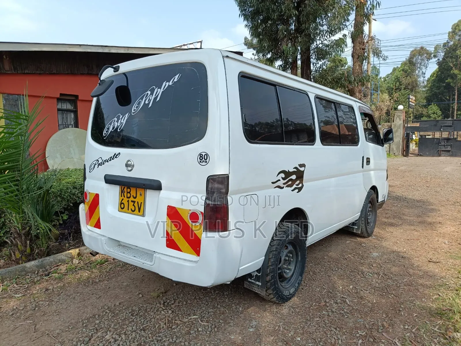 Nissan Caravan (Urvan) 2002 White