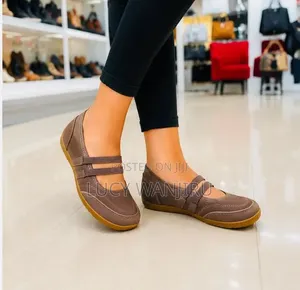 Ladies Flat Shoes
