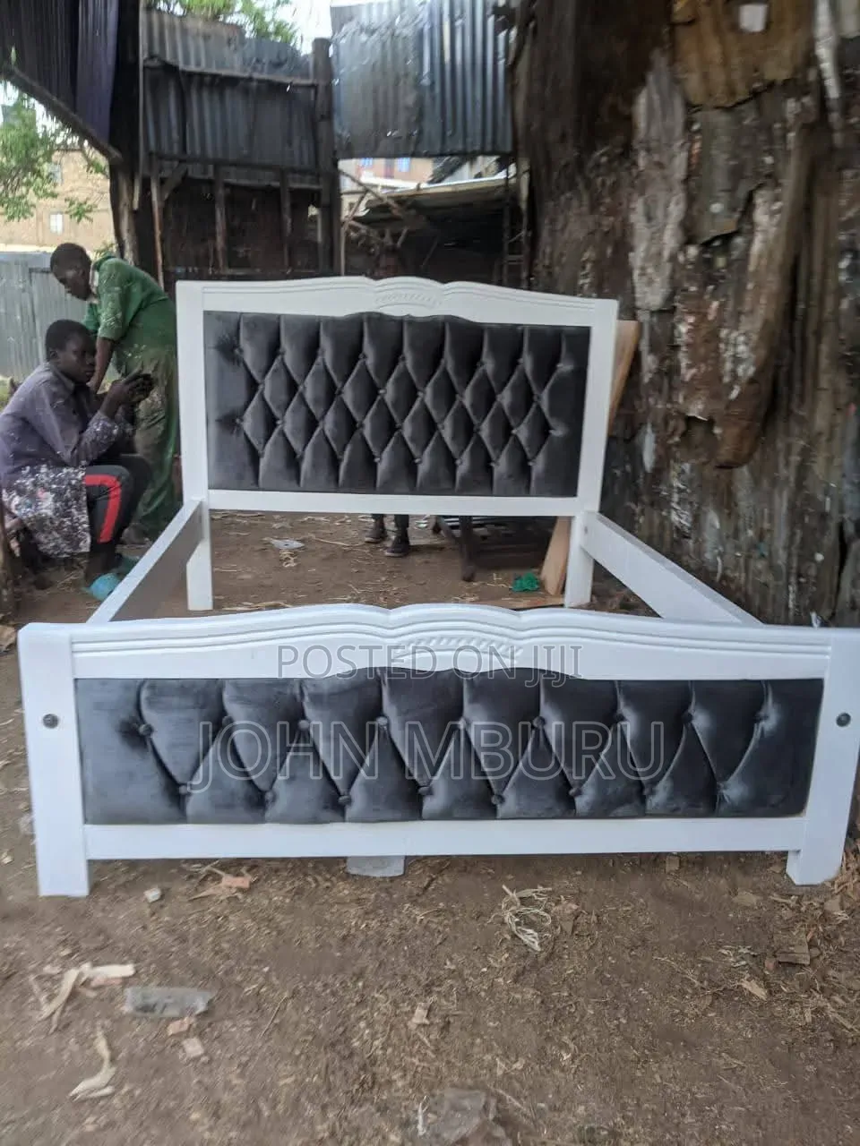 Black With White Frame 5*6