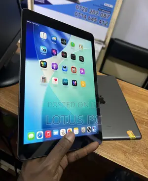 Apple iPad 10.2 (2021) 64 GB Gray