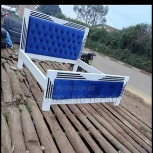 5x6 Blue Padded Mocket Bed- Offer!offer!