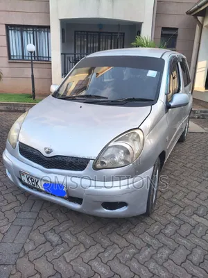 Toyota Fun Cargo 2003 Silver