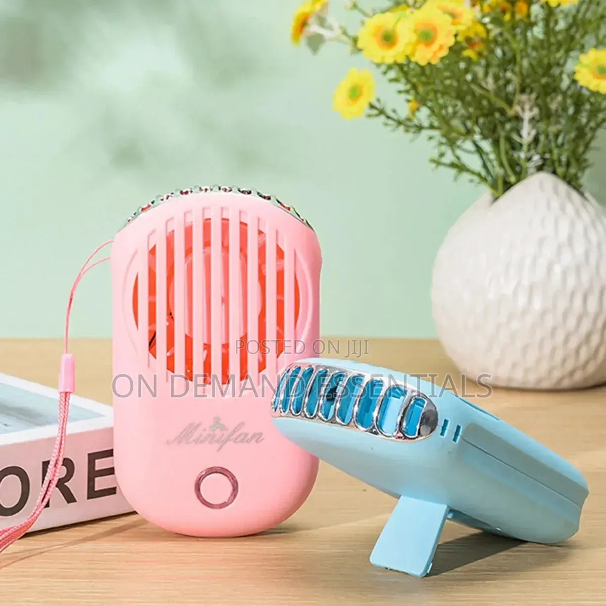 Beauty Eyelash Fan