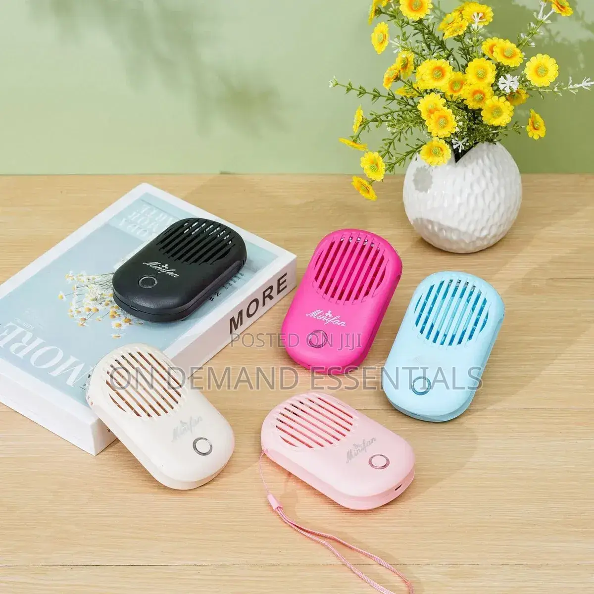 Beauty Eyelash Fan