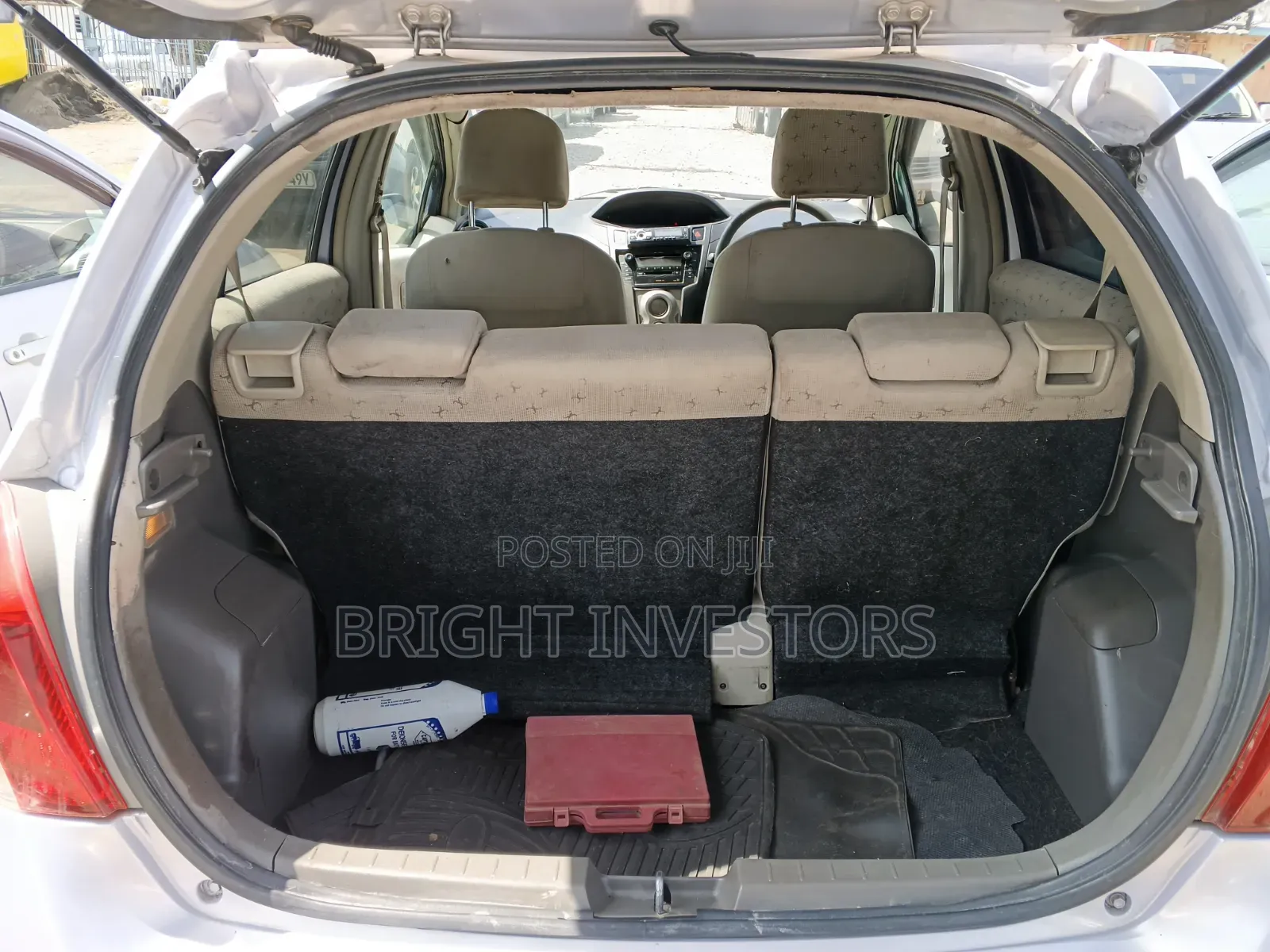 Toyota Vitz 2011 Gray
