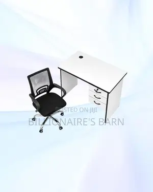 Practical 1m Desk and Secretarial Mesh Chair for Home Use