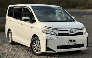 Toyota Voxy 2019 White