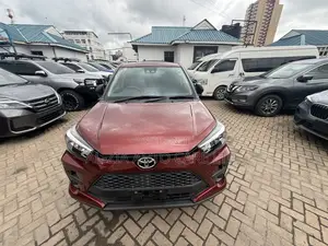 Toyota Raize 2020 Red