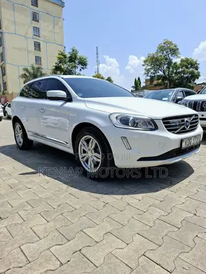 Volvo XC60 2017 Pearl