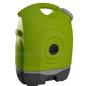 Snomaster 17L Portable Pressure Washer Is a Cordless, 12V Cleaner