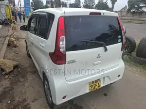 Mitsubishi EK Wagon 2015 White