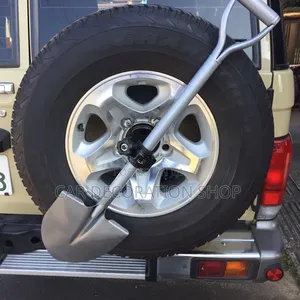 Off-Road Rear Spare Wheel/Tire Carrier Shovel for Suvs,4*4 Cars