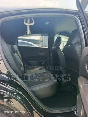 Honda Vezel 2020 Black
