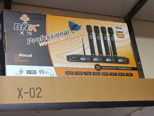 BNK X 75 Professional 4-Channel UHF Digital Wireless Microphone System