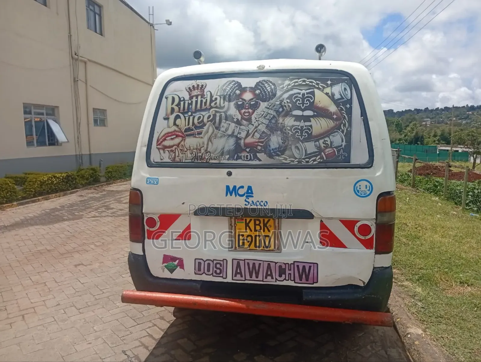 Toyota HiAce 2001 White