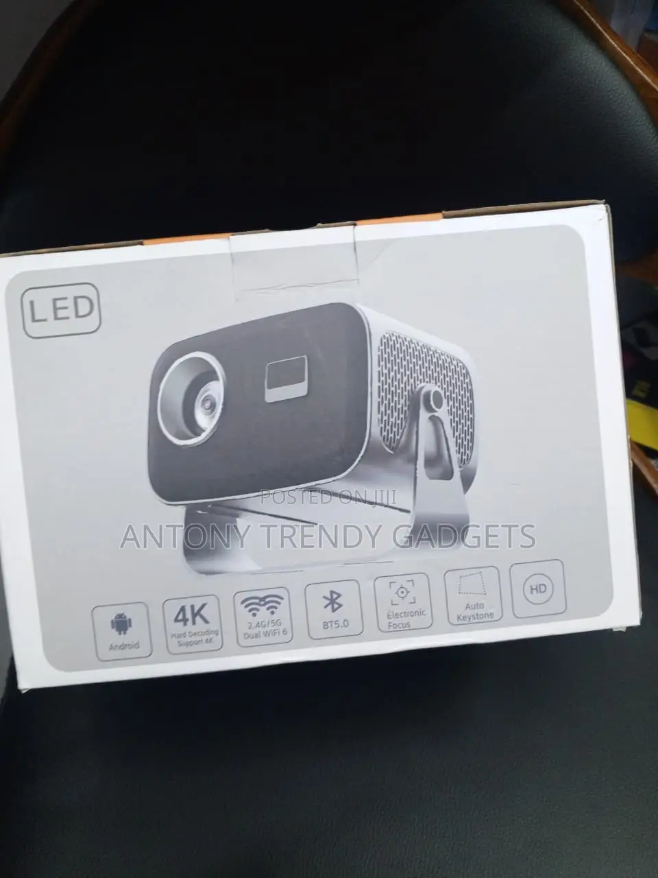 Full HD Smart Projector With Auto Keystone Android OS