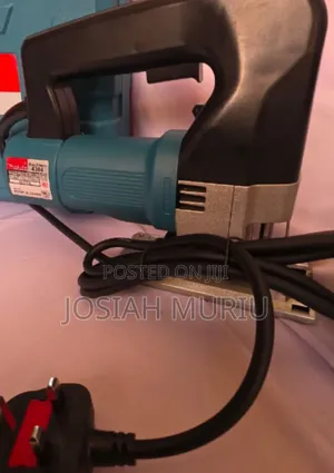 Makita 600w Heavy Duty Wood and Metal Jigsaw