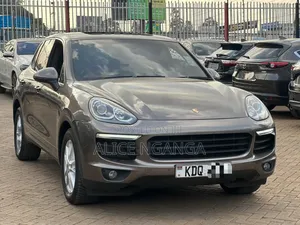 Porsche Cayenne 2016 Gray