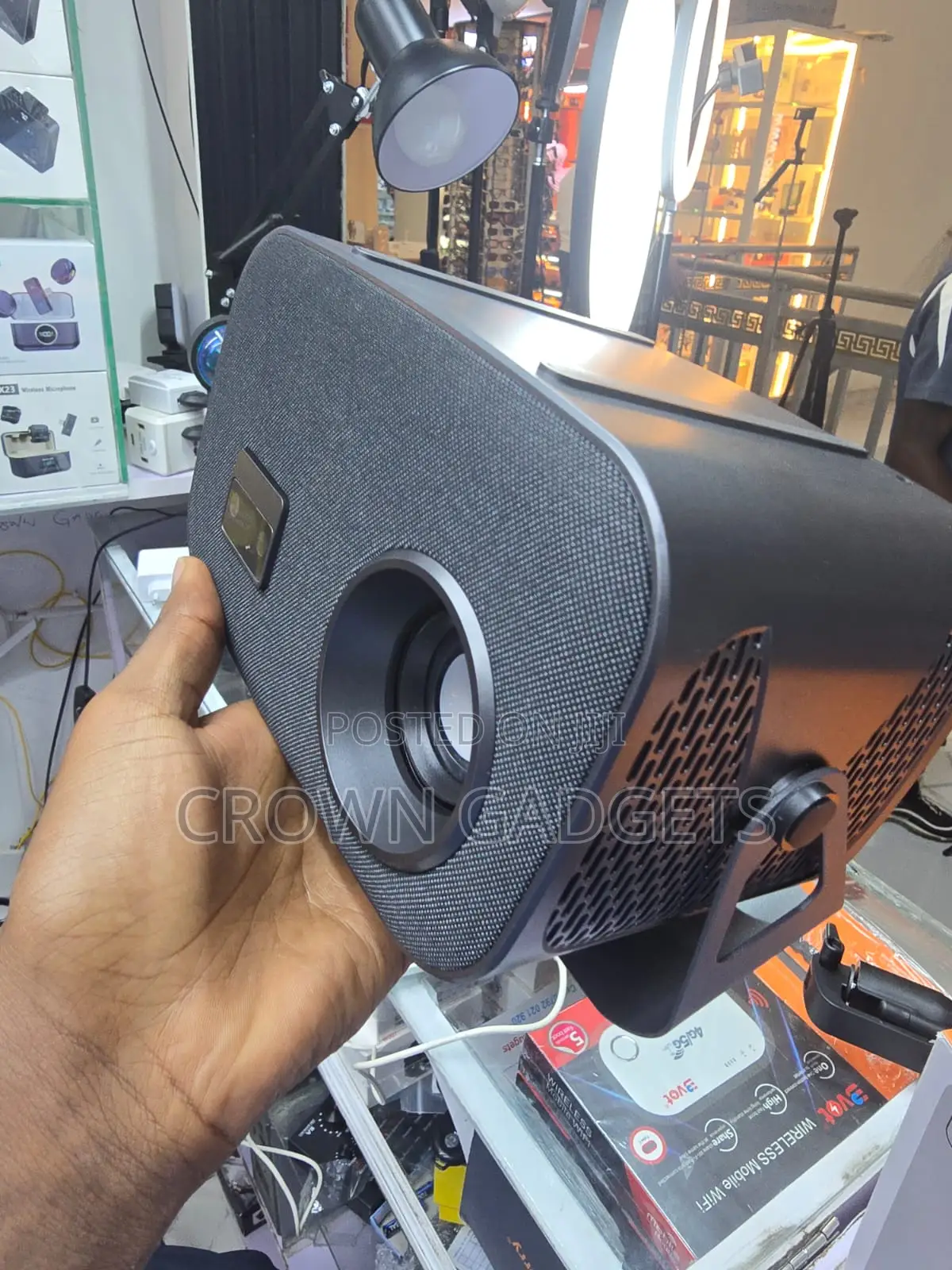 Mini Smart Projector With Wireless Casting Bluetooth 5.0