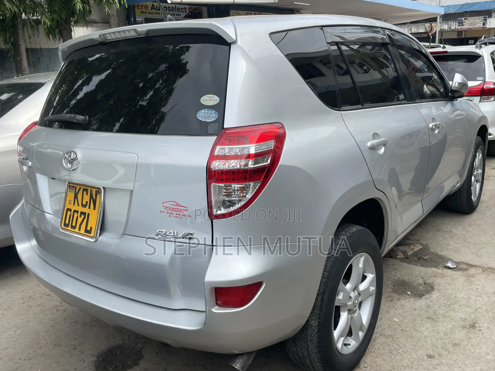 Toyota RAV4 2011 Silver